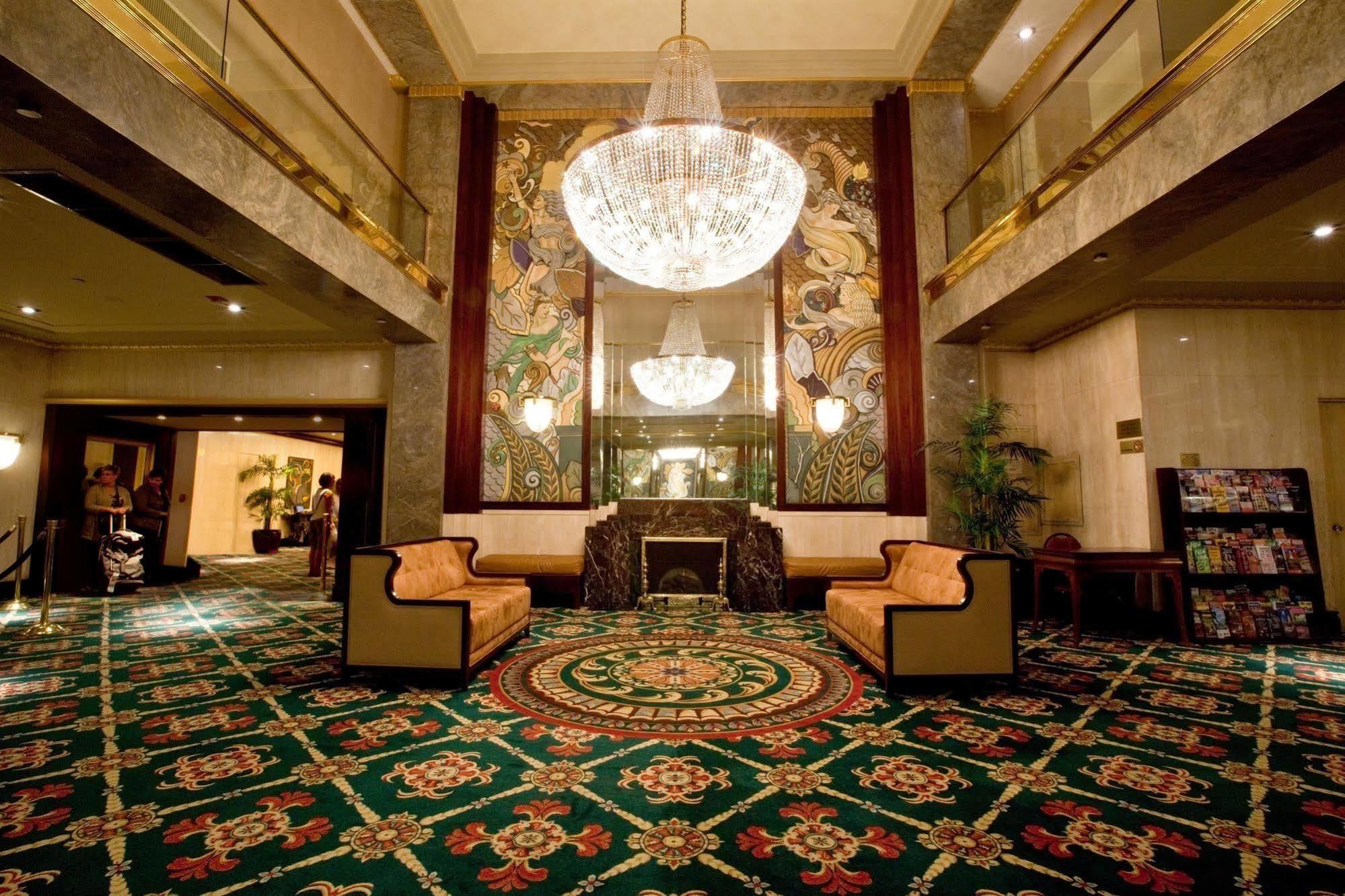 Wellington Hotel New York City Exterior photo